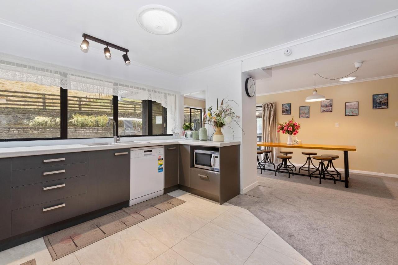 רוטורואה Skyline Mountain View Lodge Up To 16 People מראה חיצוני תמונה